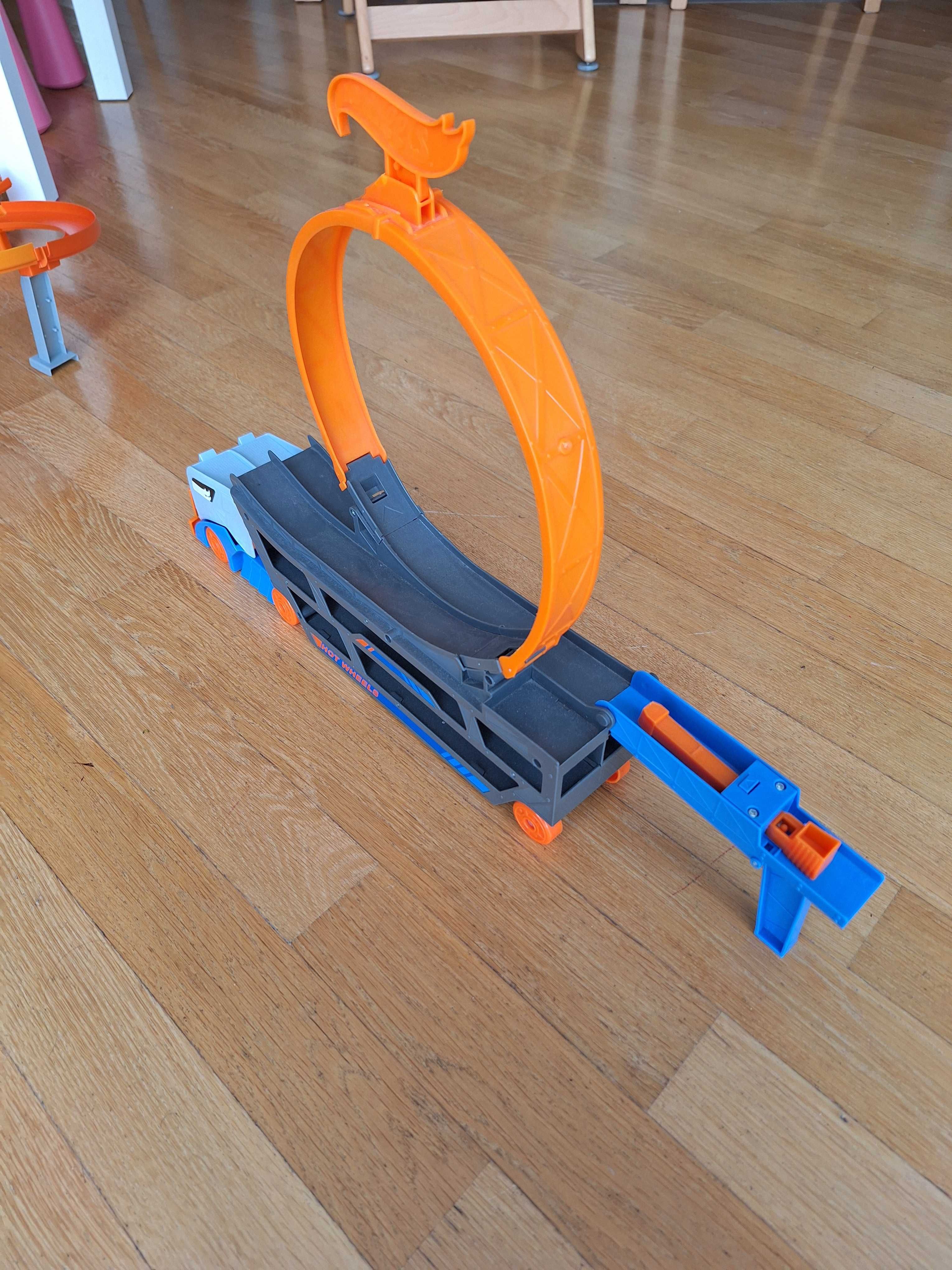 Hot Wheels transporter ciężarówka z pętlą tor