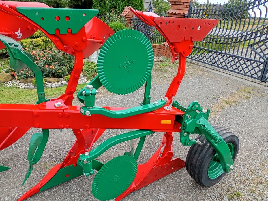 Pług obrotowy Kverneland VD-85, 5-skib.