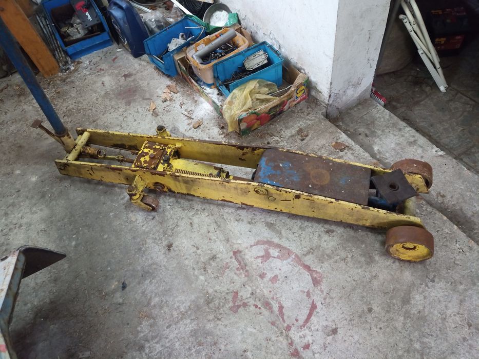 Podnośnik typu żaba