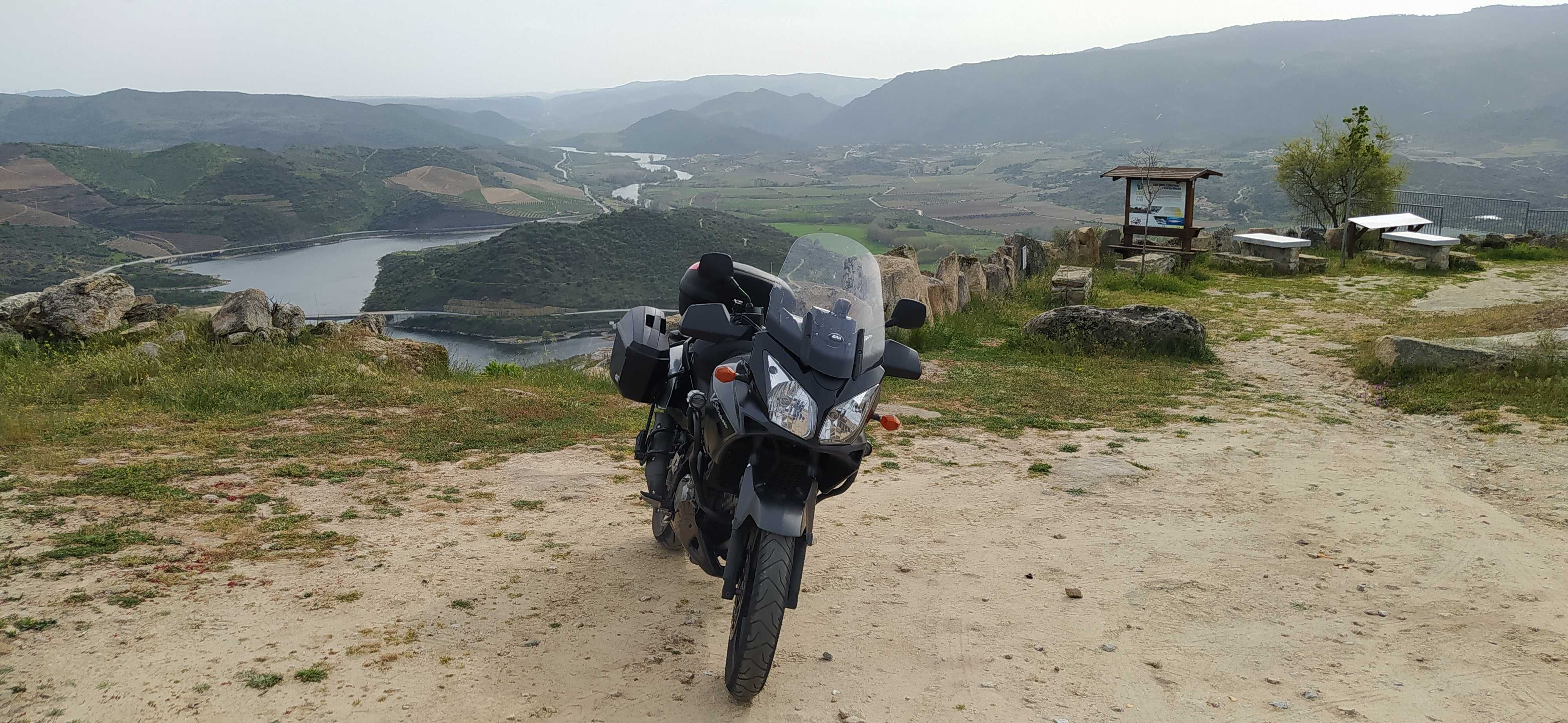 Suzuki V-Strom 650