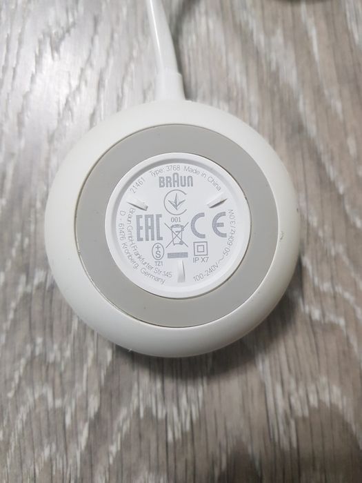 Зарядний пристрій для індуктивної електричной зубної щітки