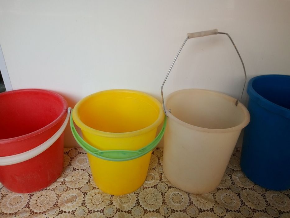 Продам ведра пластиковые.
