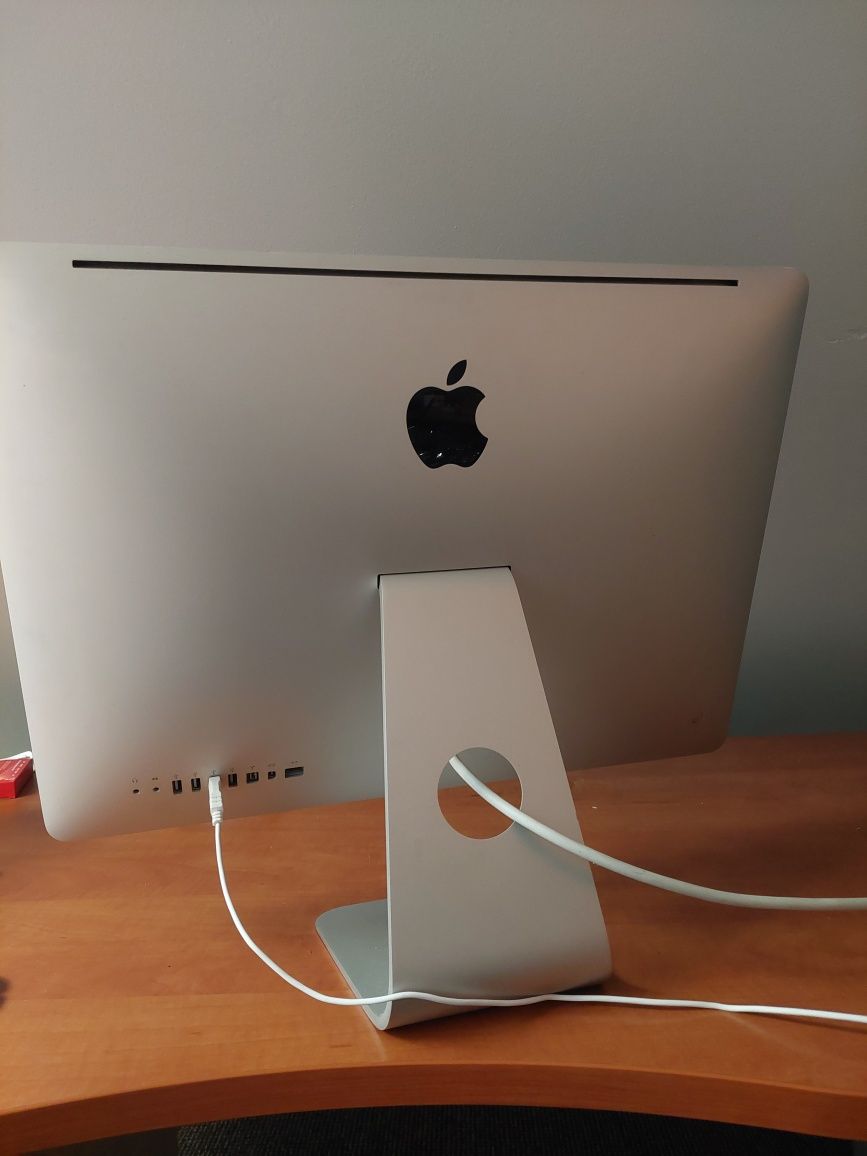 IMac 21, 5 ", 2010r