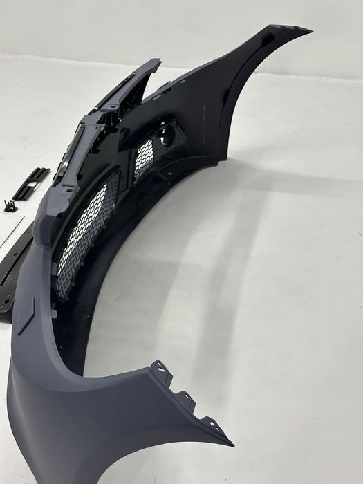 Бампер передній BMW 3 E90/E91 M Tech в стилі е90/е91 m-tech бмв е90