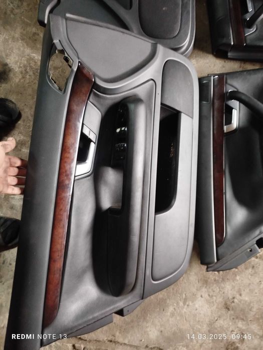 Карти дверні шкіряні audi a4b6