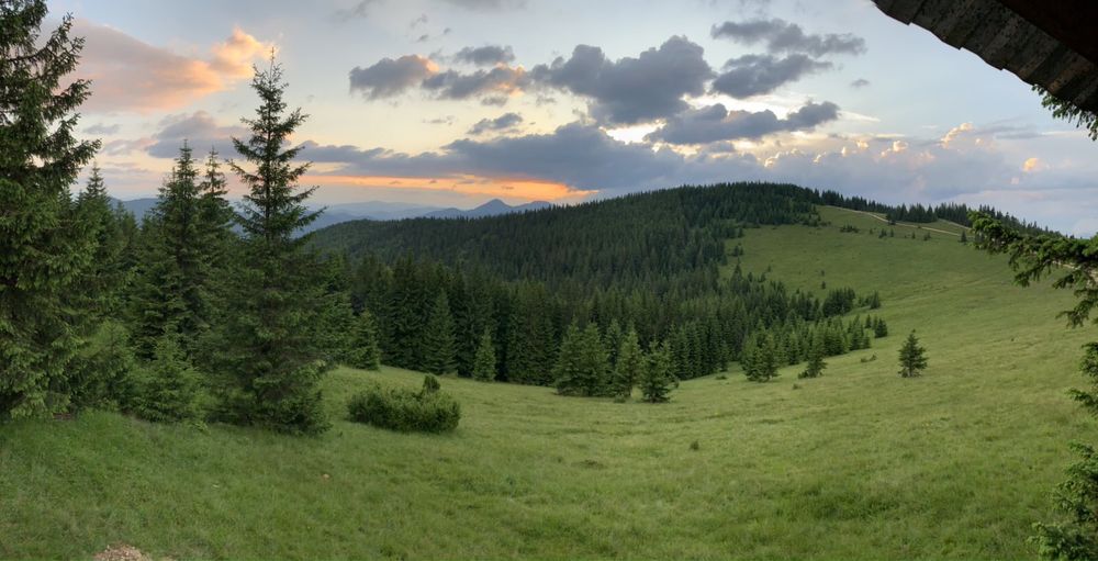 Пасажирські перевезення та трансфер по Україні та закордон