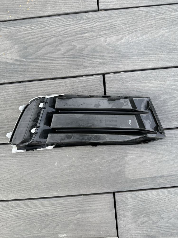 Maskownice  zderzaka boczne audi a3 8v