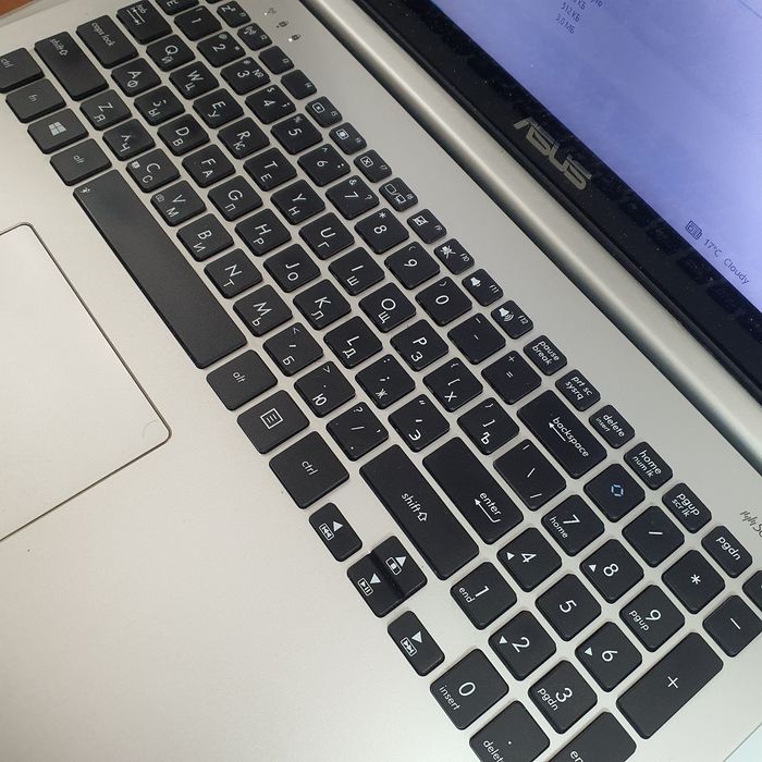 Ноутбук сенсорный игровой I5 + 8GB ОЗУ + SSD + GT 740M