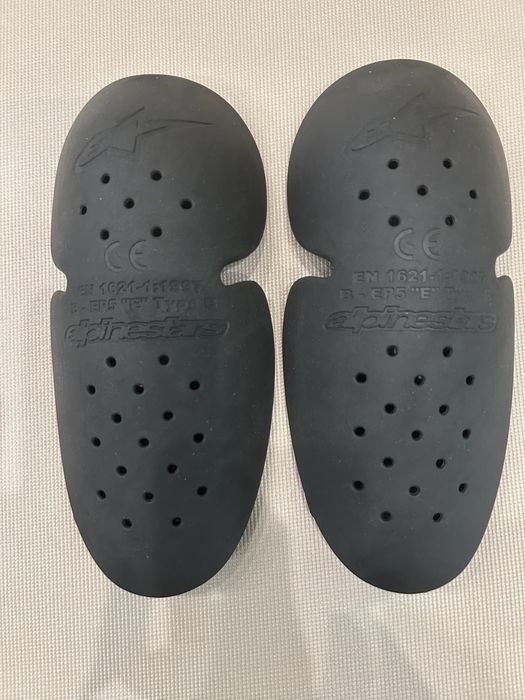 Захистні вставки Alpinestars, FLM