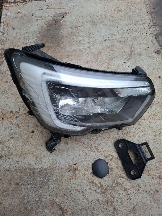 Передний бампер "Renault Master - 4" 2023 г.в.