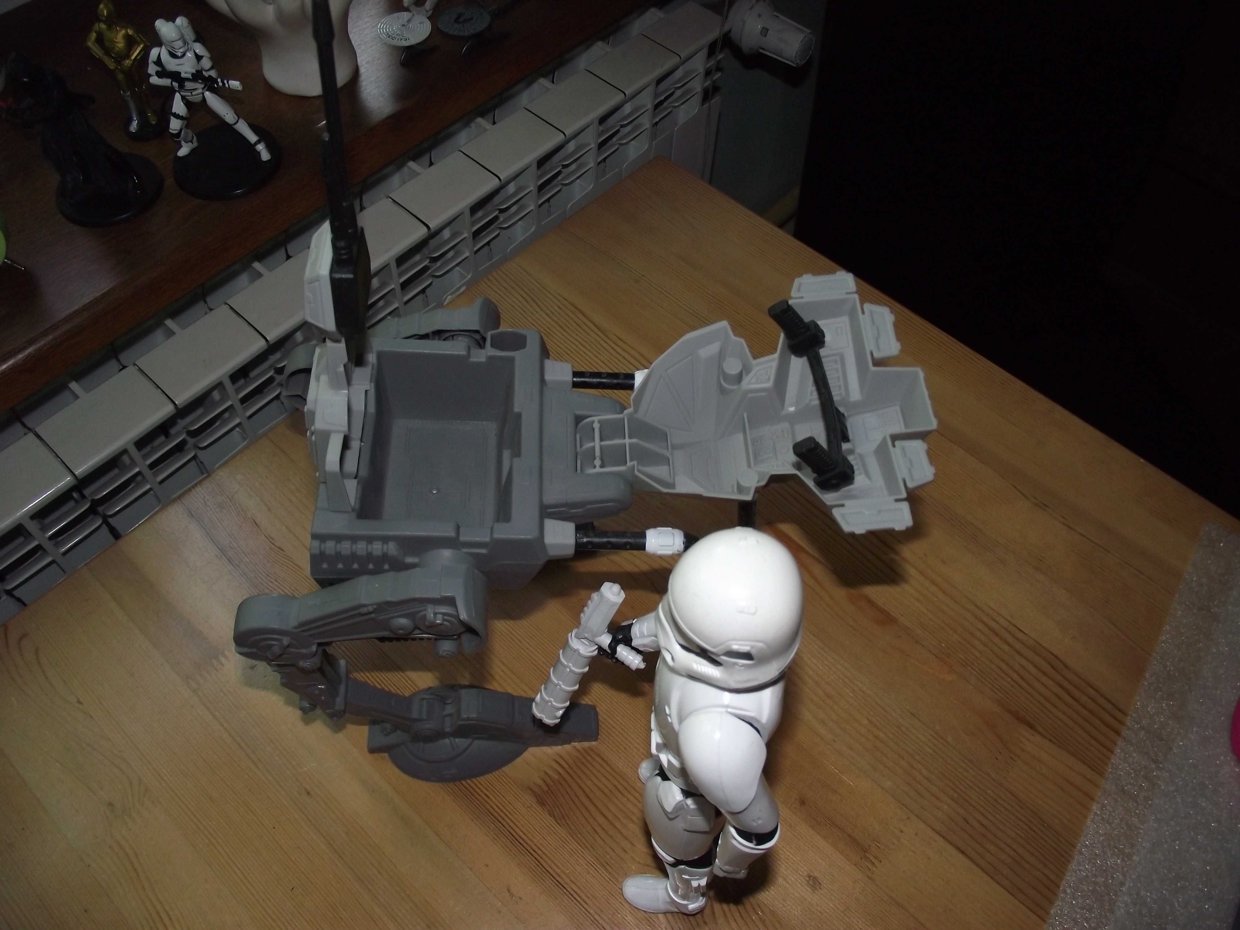 szturmowiec i maszyna krocząca zabawka Star wars