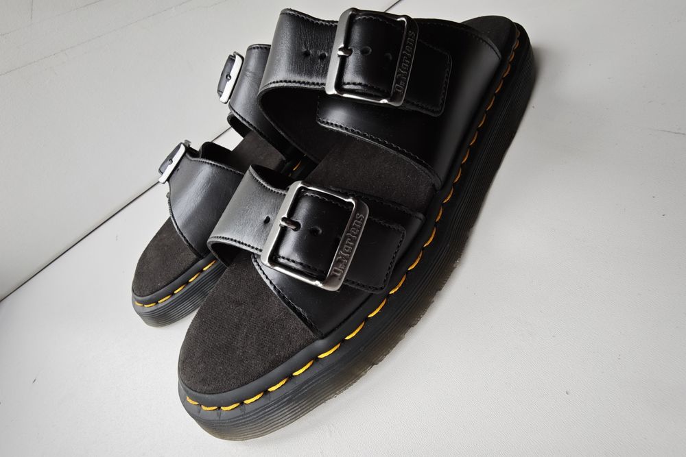 Dr. Martens klapki unisex Joseph rozmiar 45