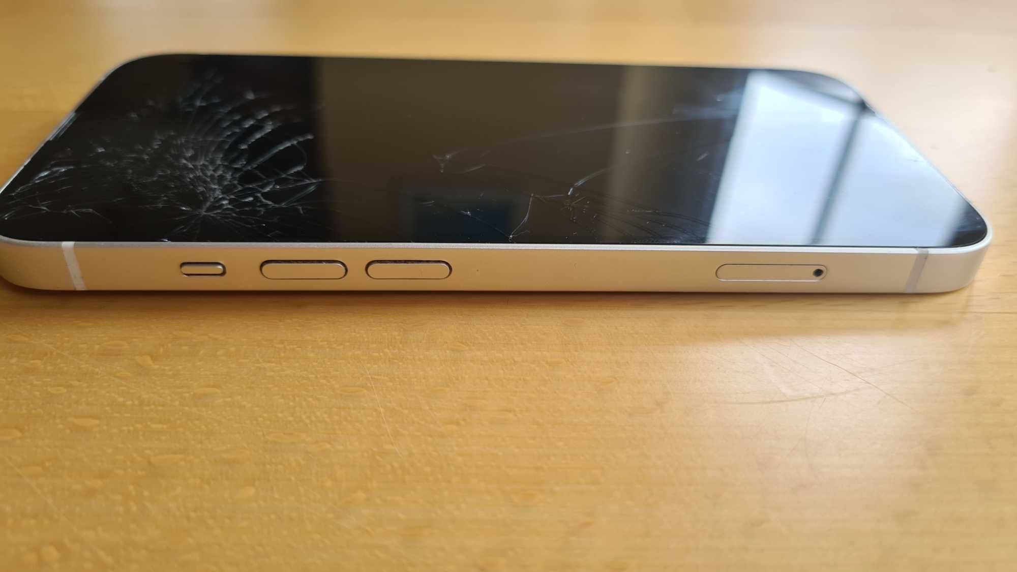 Iphone 13 - uszkodzony
