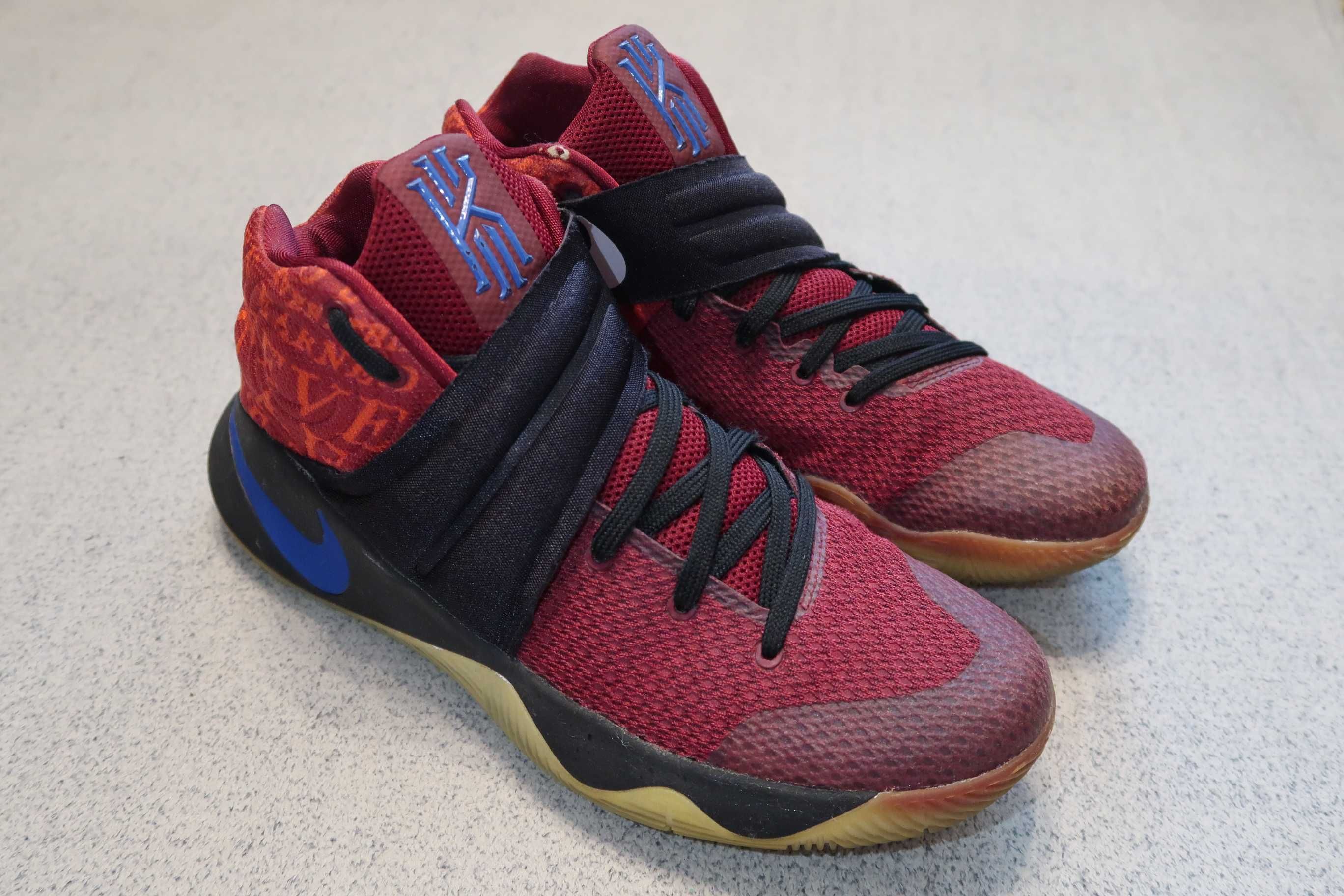 Баскетбольные кроссовки Nike Kyrie 2 - 43 размер