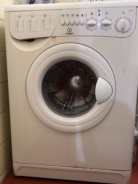 Стиральная машина indesit срочно