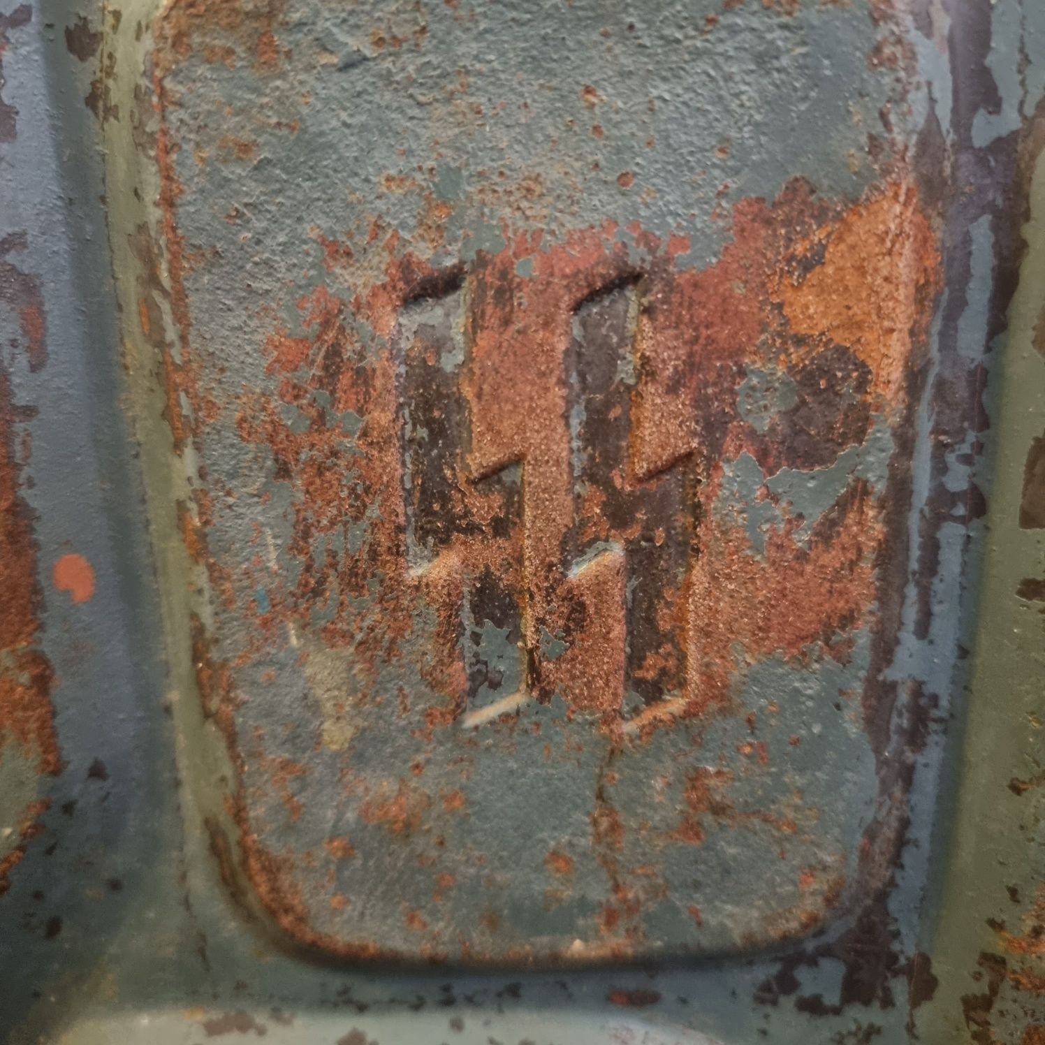 Kanister jednostek Waffen SS 3 Rzesza Wehrmacht