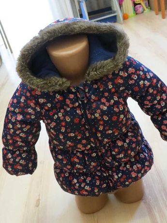 теплая зимняя курточка в цветочный принт M&S 9-18 мес