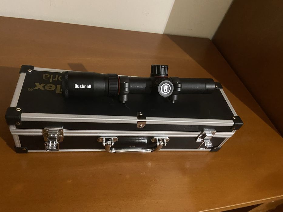 Mira telescopica de caça (batida)