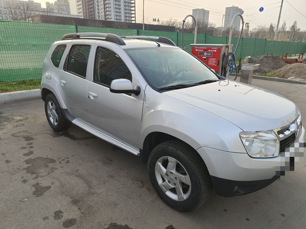 Renault Duster  доглянутий автомобіль