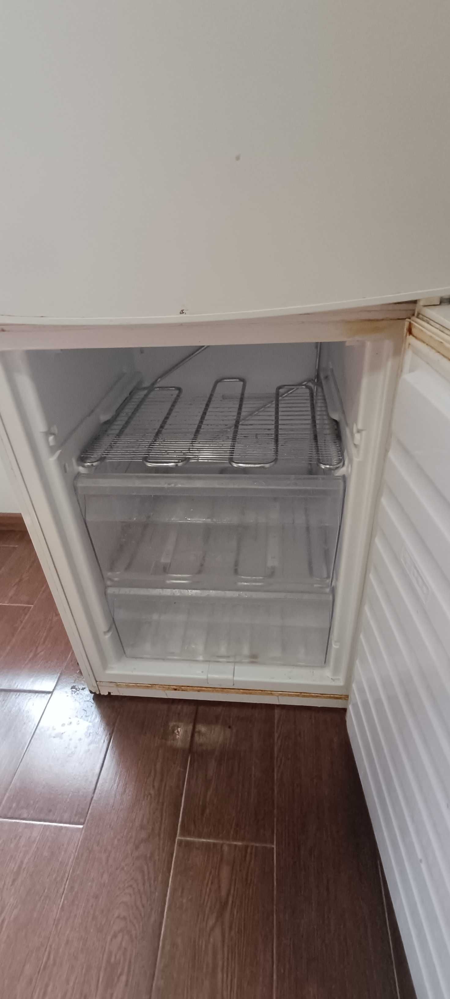 Vendo frigorífico WHIRLPOOL