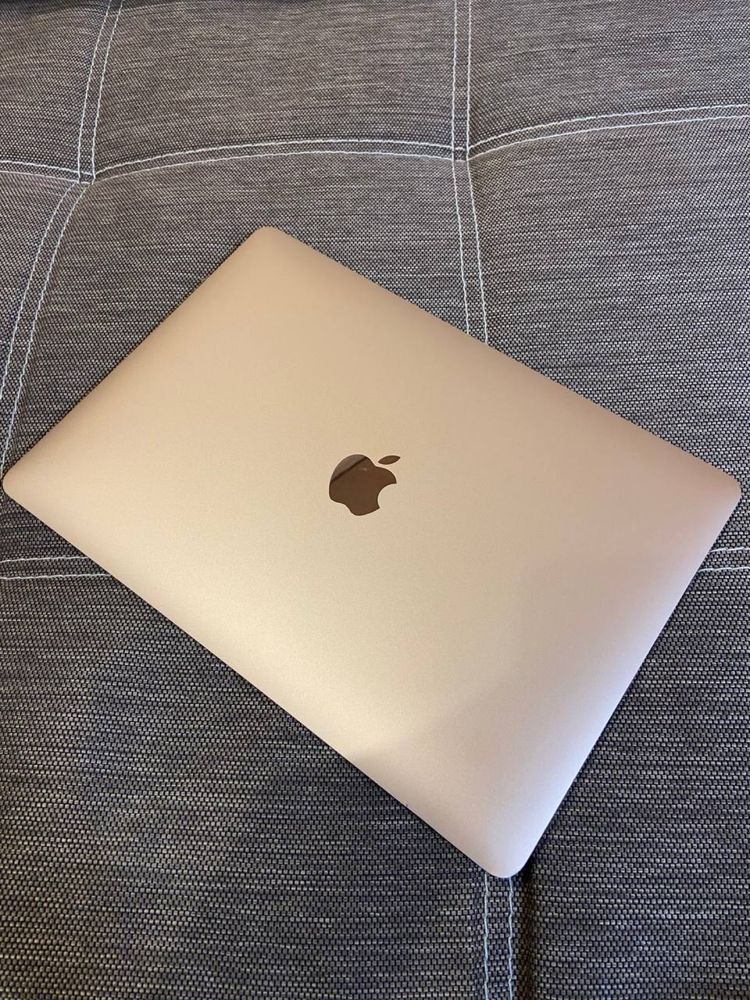 MacBook Air 13 2020 M1 Gold