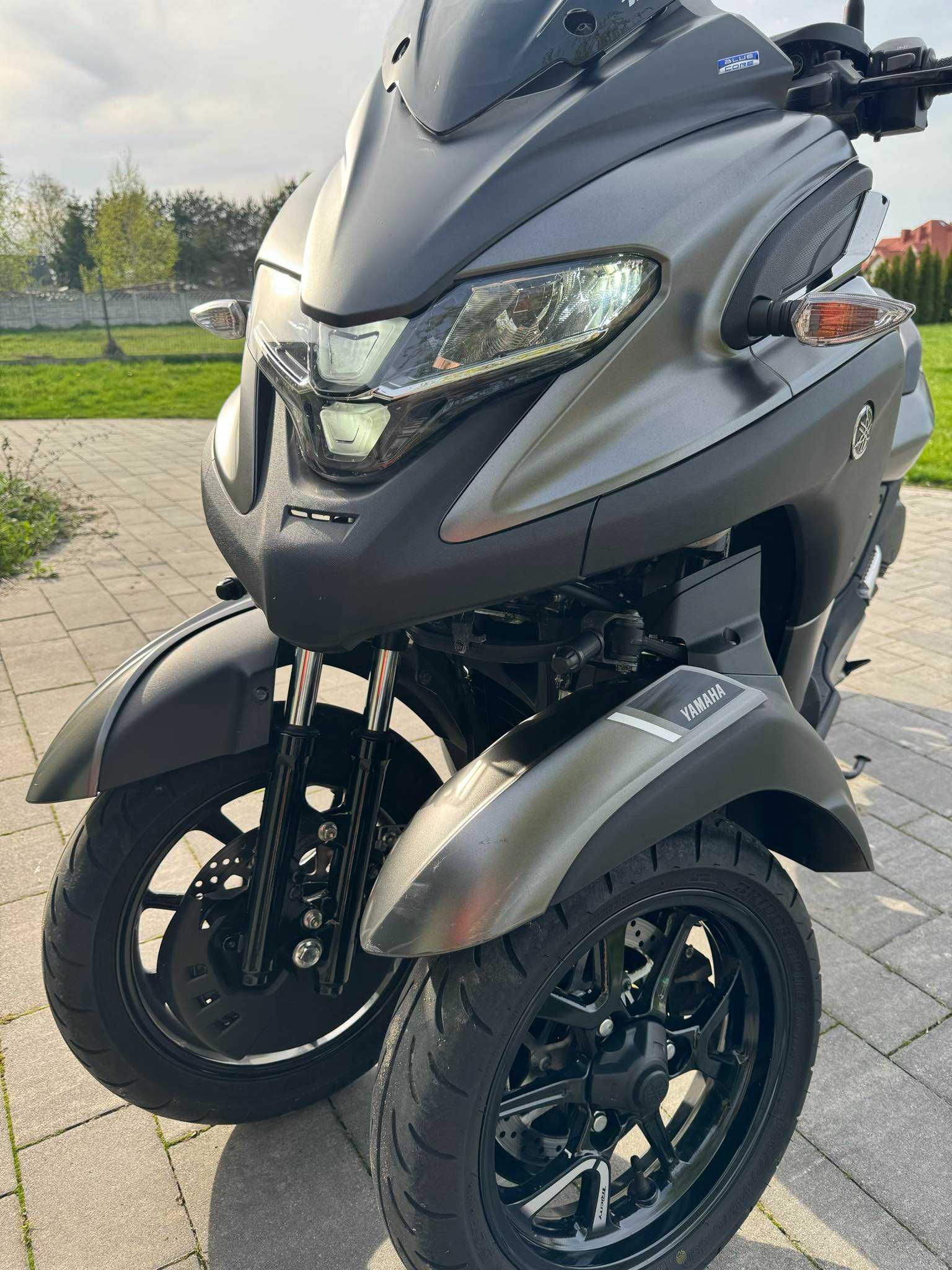 Skuter Yamaha TRICITY 300