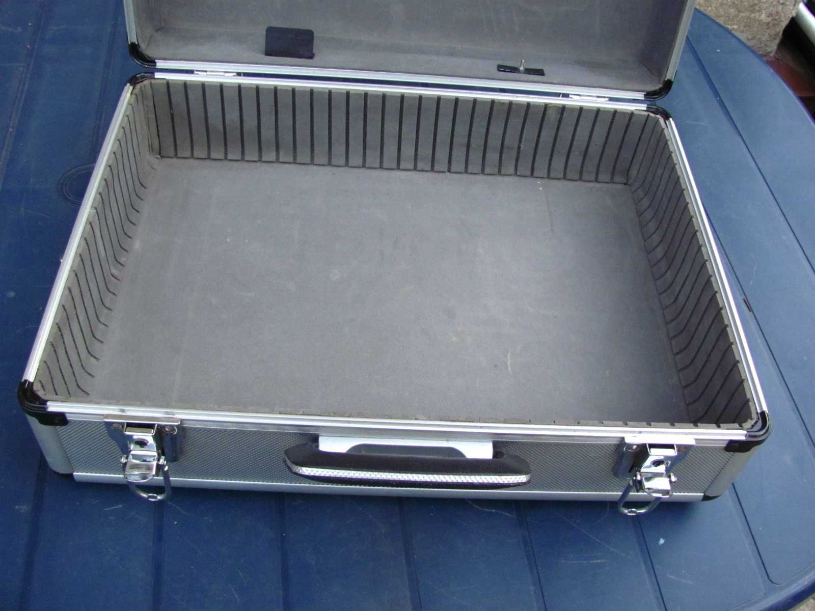 Fajny aluminiowy kufer transportowy case cases walizka