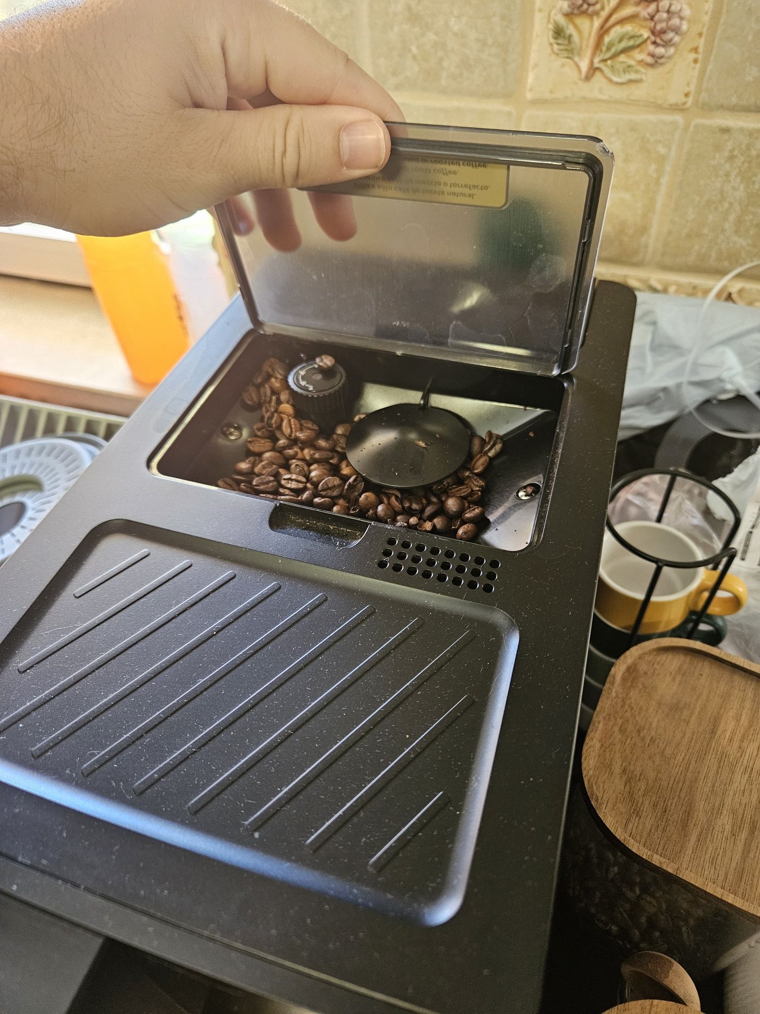 Cecotec Cremma Compactccino Connected