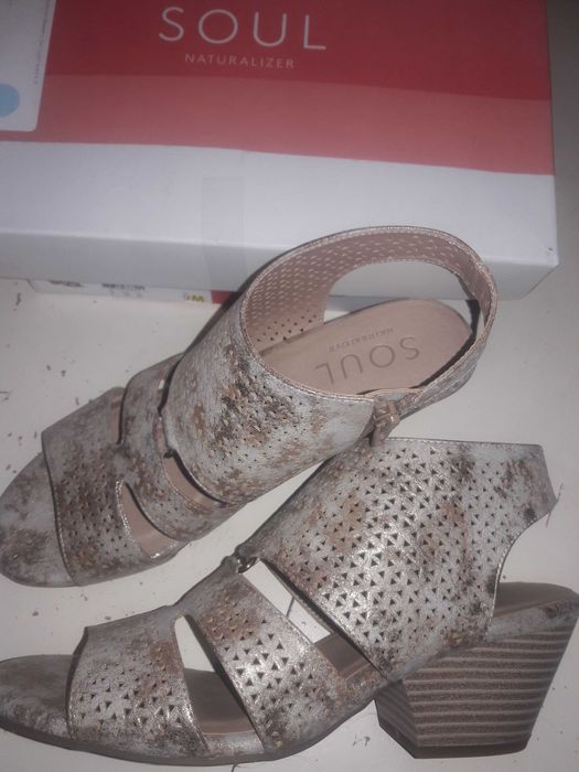 Босоножки naturalizer 39р.