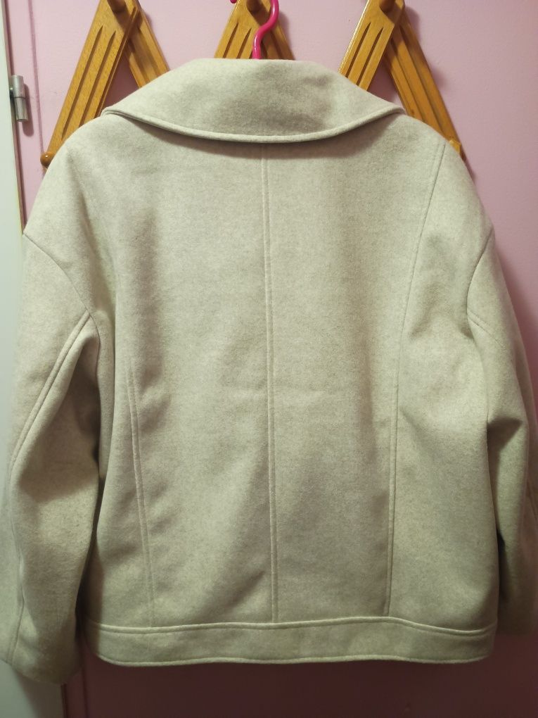 Sprzedam kurtkę damską przejściową oversize rozmiar M
