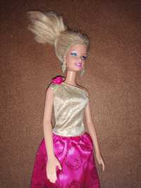 Lalka Barbie w wizytowej długiej kreacji.Mattel 2009