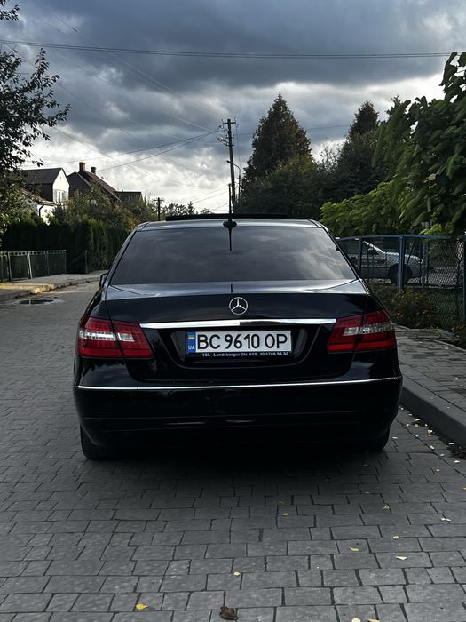 Mercedes-Benz E-Class, Мерседес 212 2011 рік