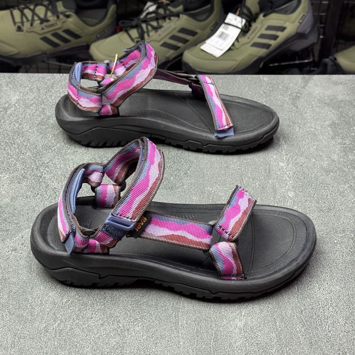 37р.ОРИГІНАЛ 100% Босоніжки сандалі тева TEVA