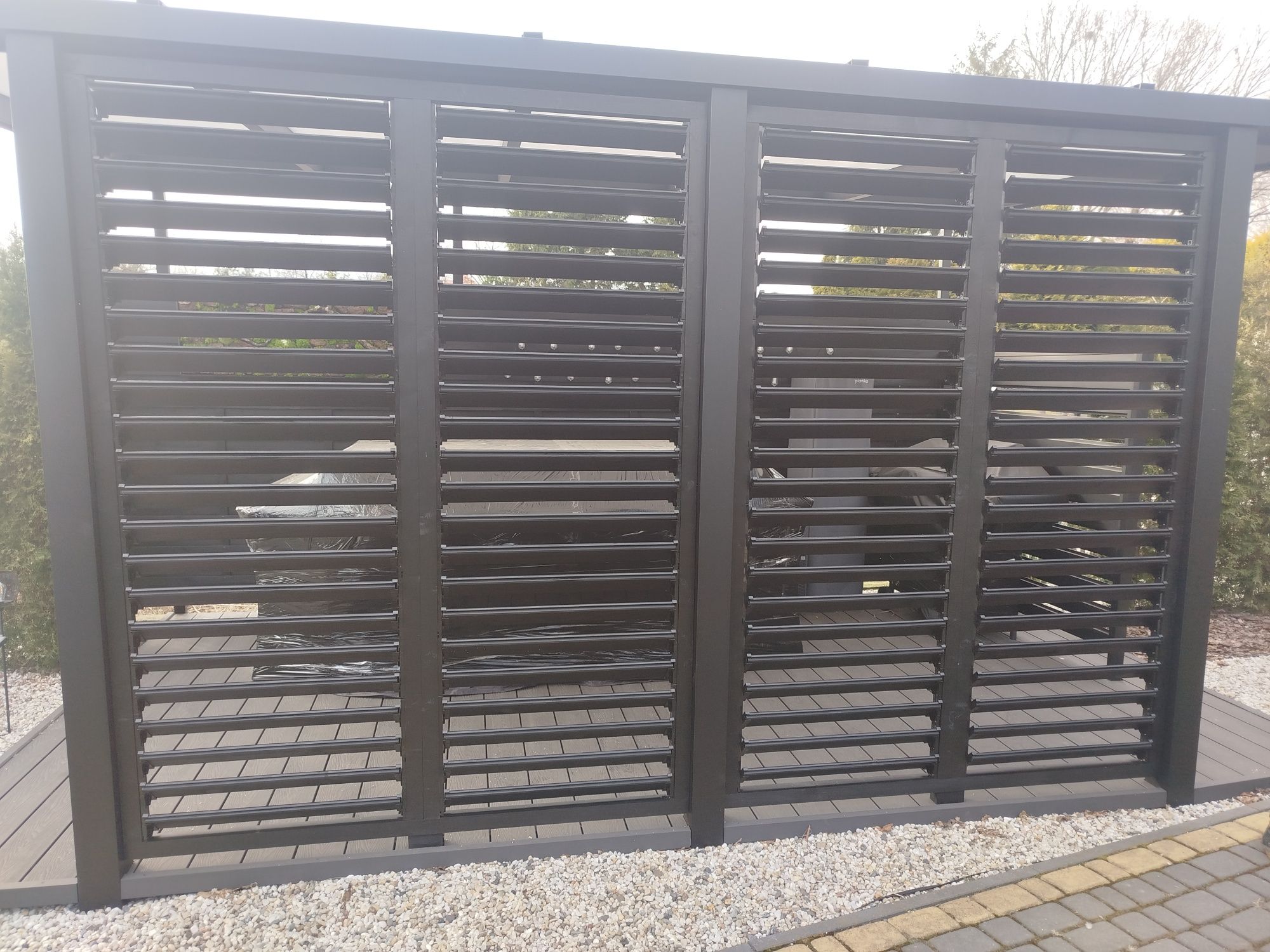 Żaluzje ogrodowe deski shutters ruchome deseczki