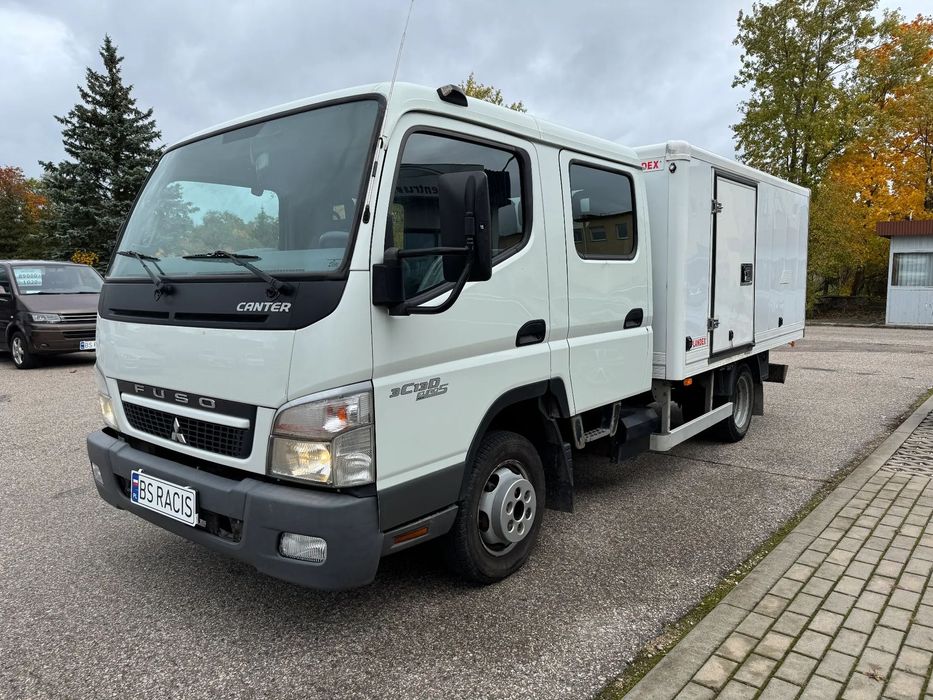 Mitsubishi Fuso Canter  Polski salon / Bardzo niski przebieg / Faktura Vat 23% /