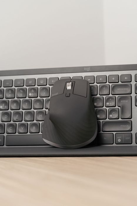 Logitech MX Keys S Combo (MX Master 3s & Logitech MX Keys S)
