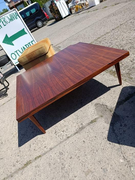 Zestaw PRL stolik i dwie pufki vintage patyczak