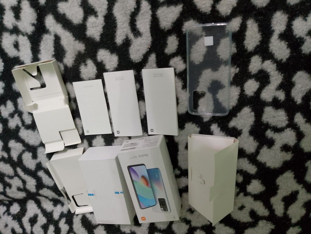 Pudełko Redmi 10 plecki i igła zestaw