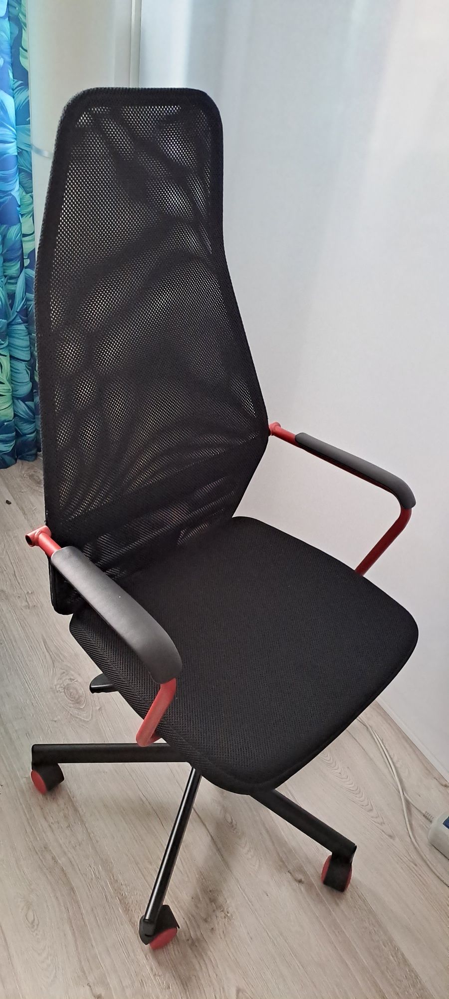 Fotel gamingowy/biurowy Mało Używany