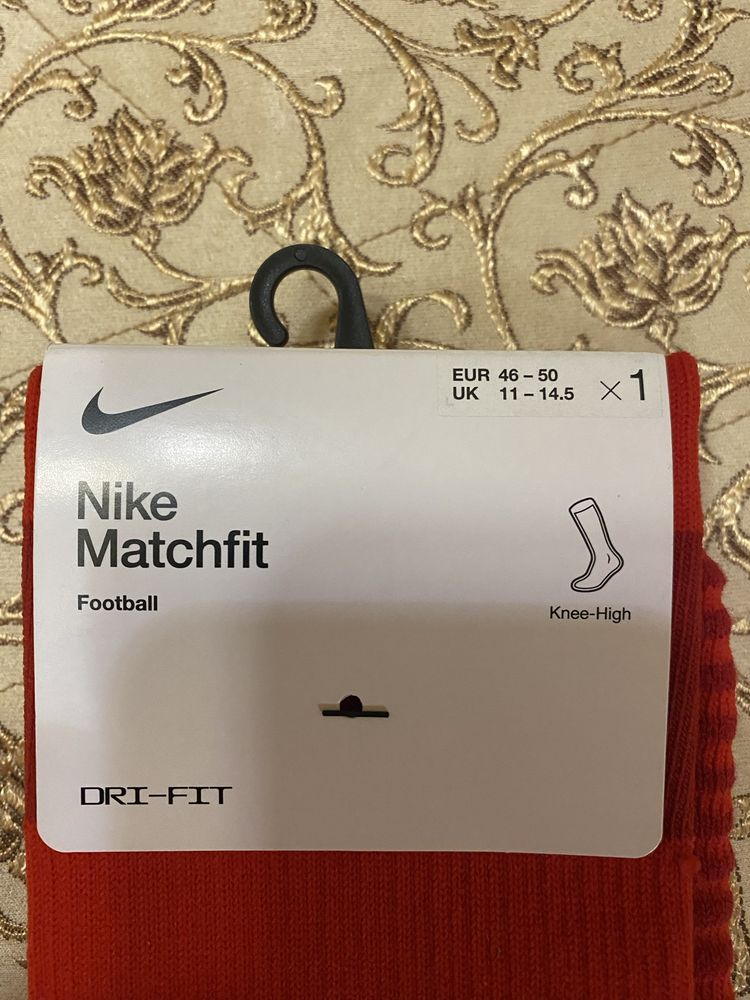 Носки Nike червоні