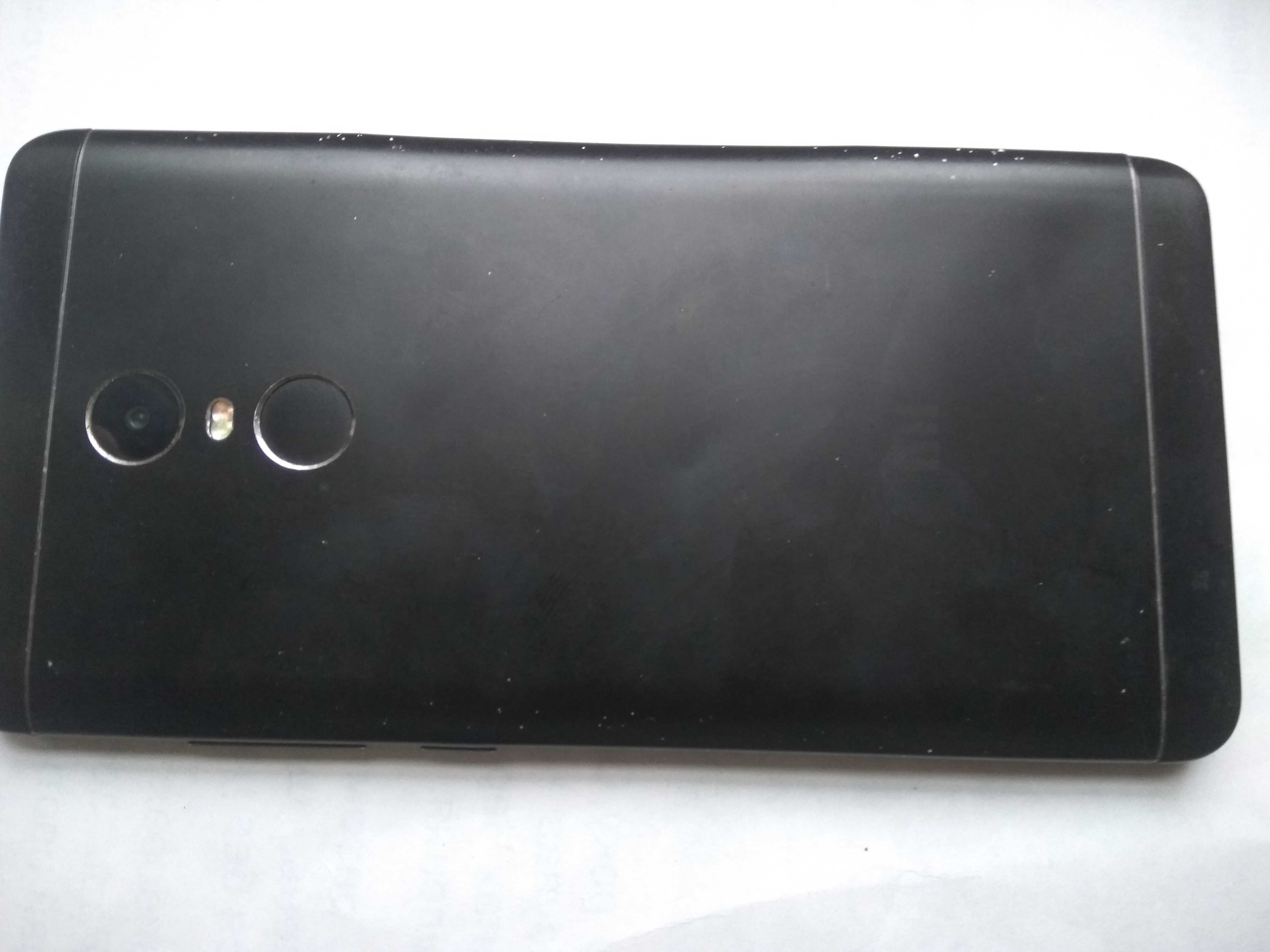 Xiaomi redmi note 4x бывший в употреблении.