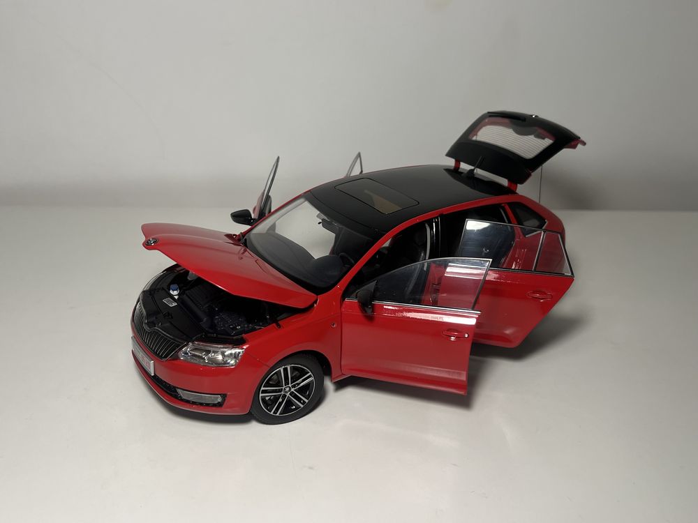 Sprzedam model 1:18 Skoda Rapid Paudi [NOWY]