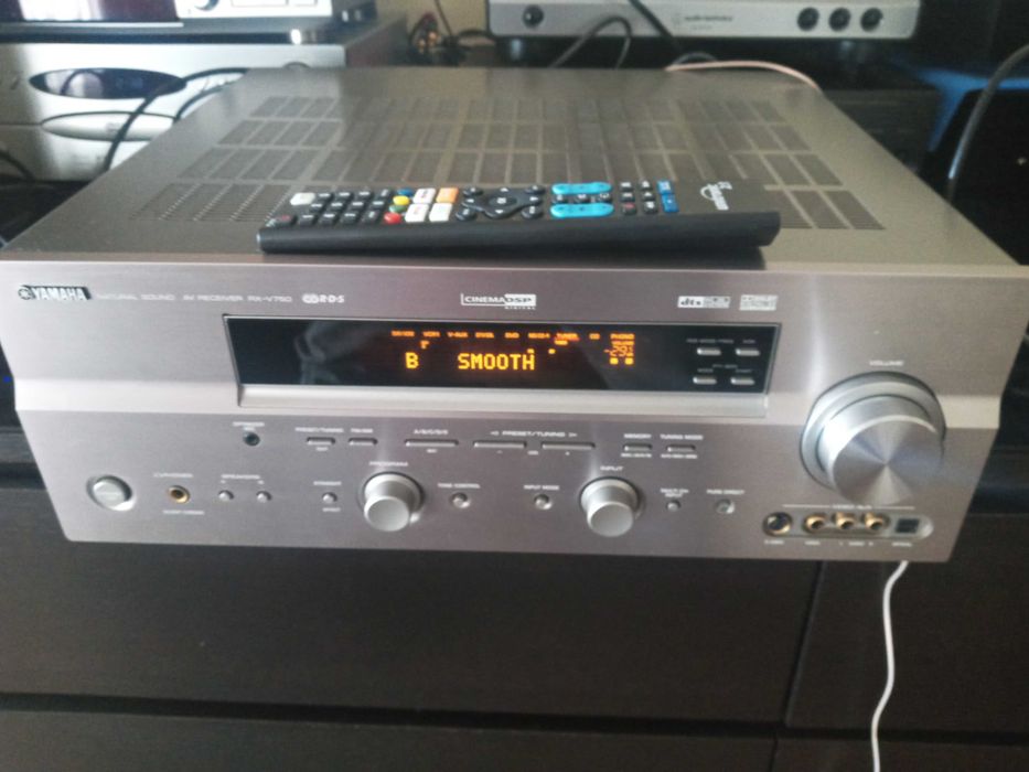 Amplificador Yamaha RX-V750 7.1 (reservado)