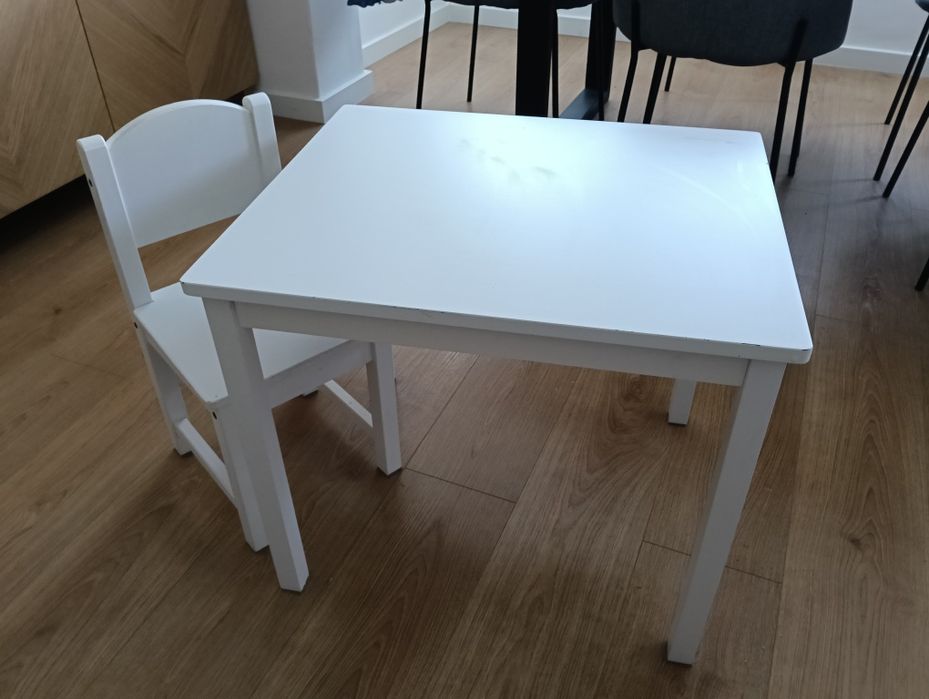 Mesa Criança com cadeira IKEA