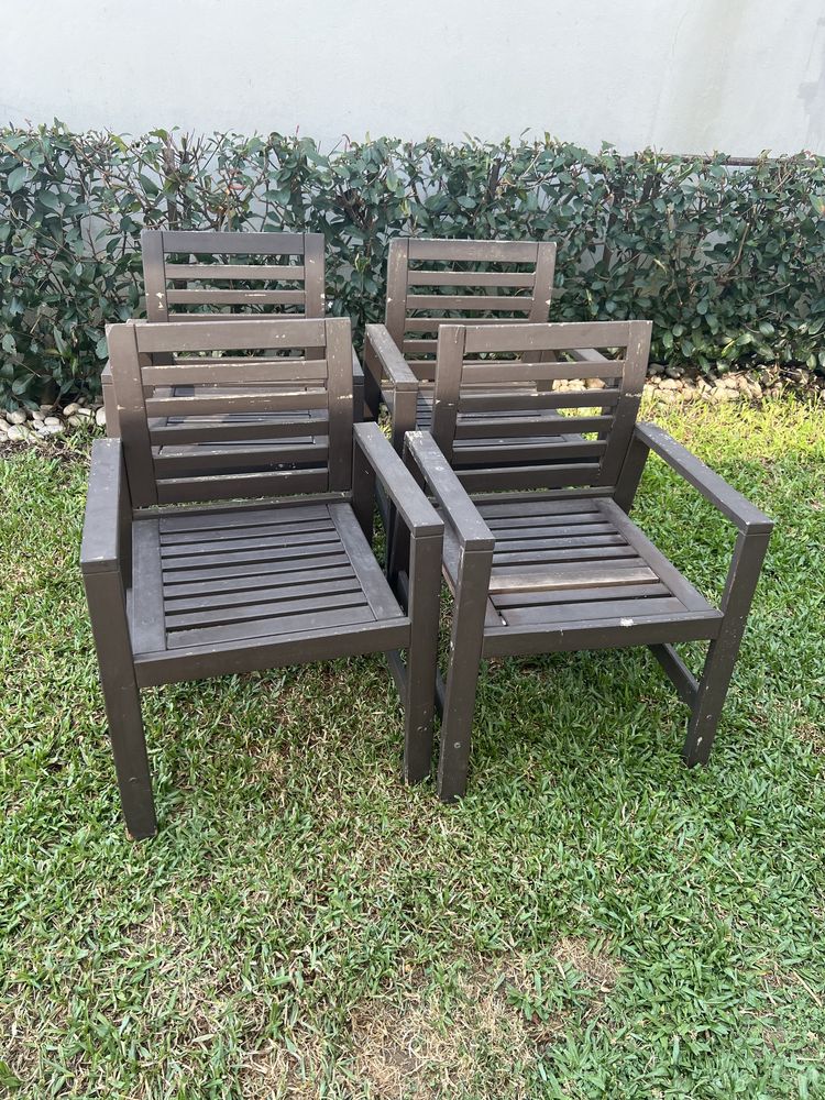 4 cadeiras 10€ - bom estado
