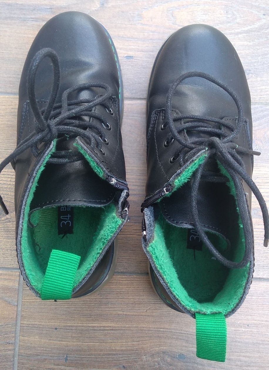 Reserved buty skórzane chłopięce trapery rozmiar 34, jak Martensy