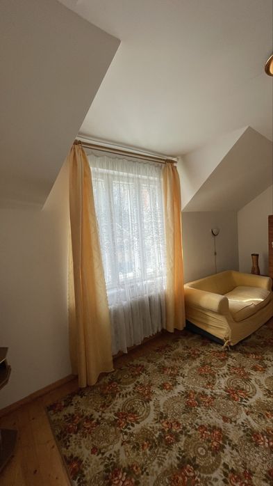 3-поверховий будинок і земельна ділянка 11 соток в центрі Галича _OL