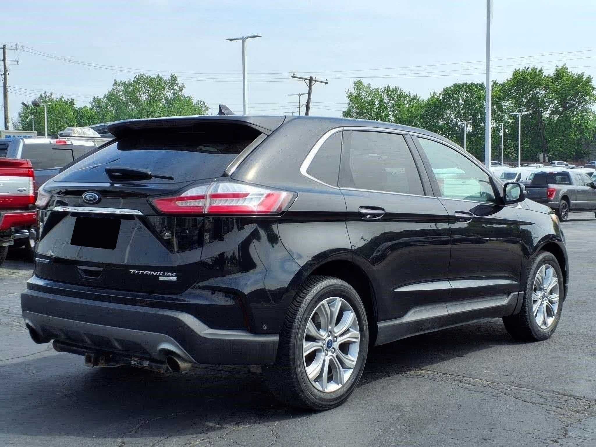 2019 Ford Edge Titanium