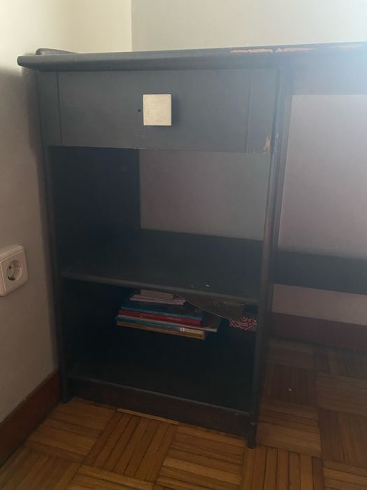 Secretaria c/ gav prateleiras