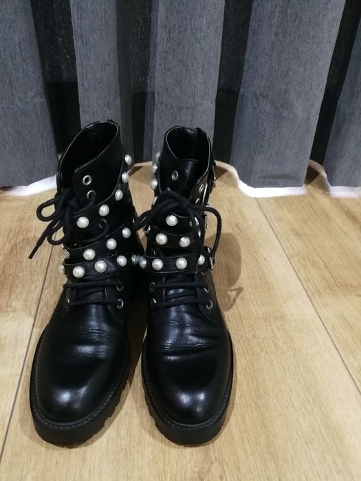 Botins em pele Zara